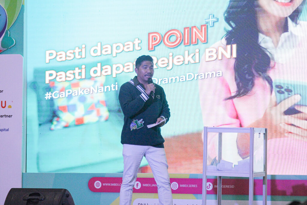 Pengunjung yang berbelanja juga berkesempatan mendapatkan doorprize yang diundi setiap akhir acara